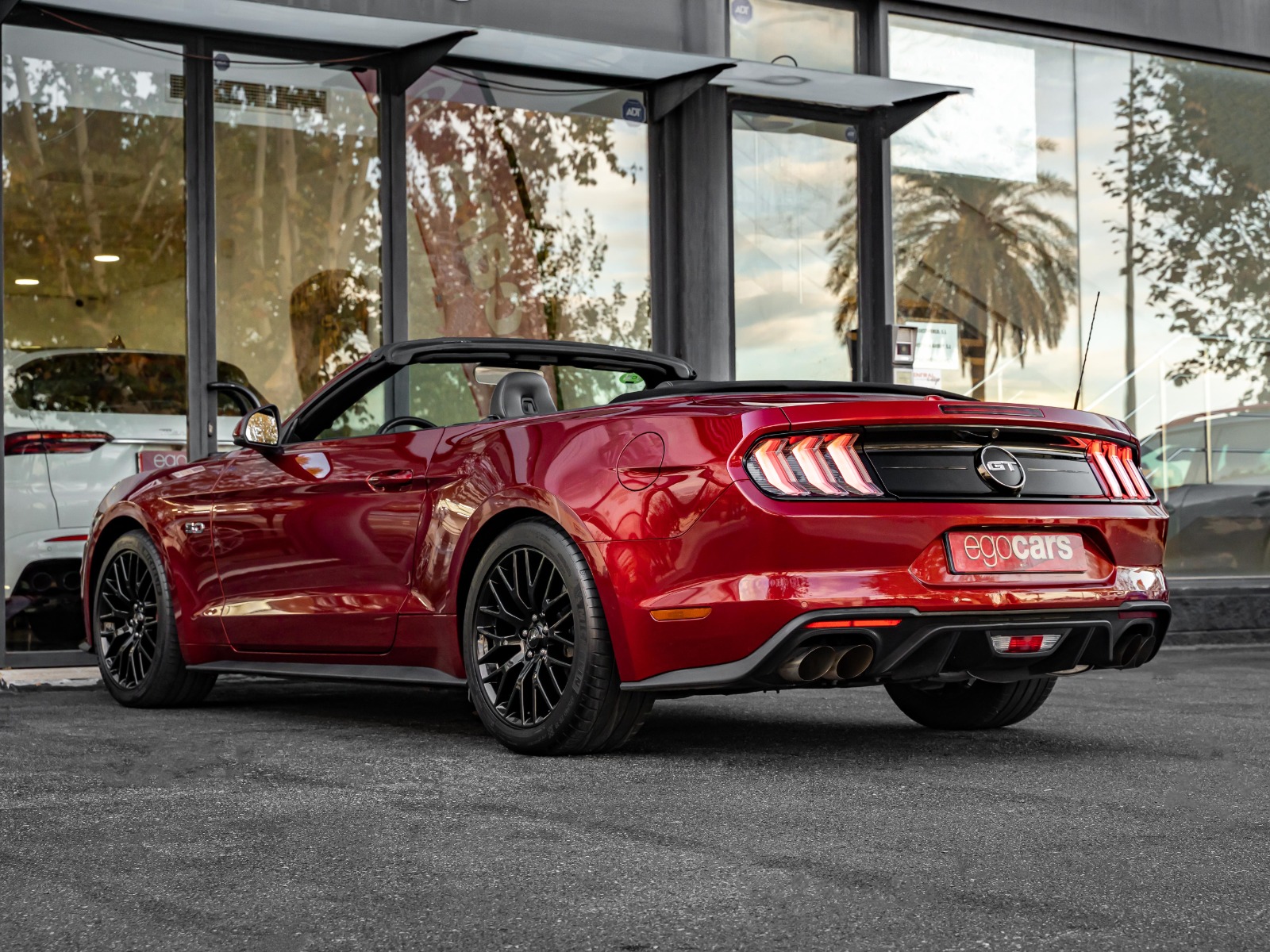 FORD MUSTANG GT CONVERTIBLE - EGOCARS (3)