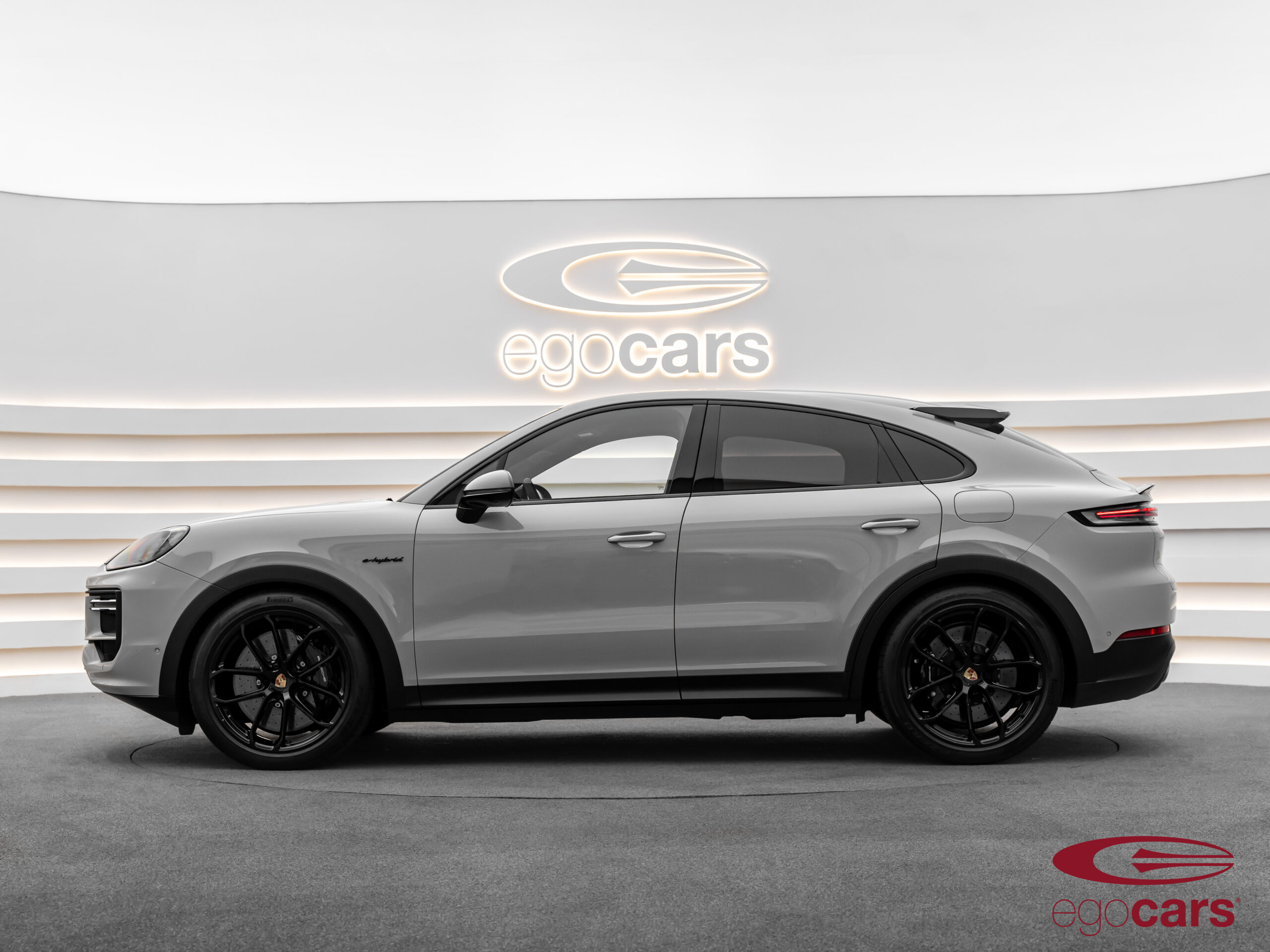 CAYENNE COUPE TURBO E-HYBRID CRAYON GREY 0635 EGOCARS_4
