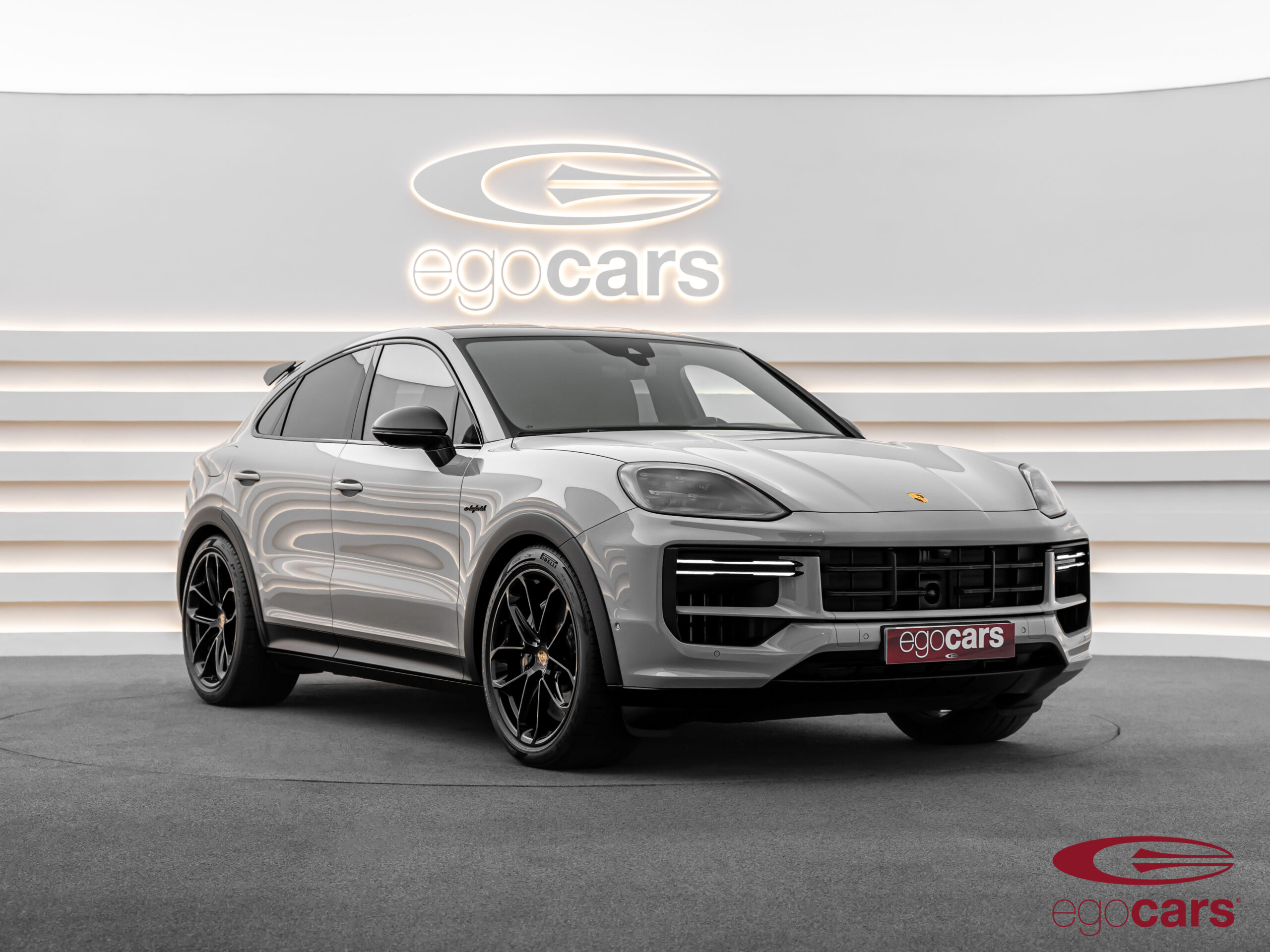 CAYENNE COUPE TURBO E-HYBRID CRAYON GREY 0635 EGOCARS_9