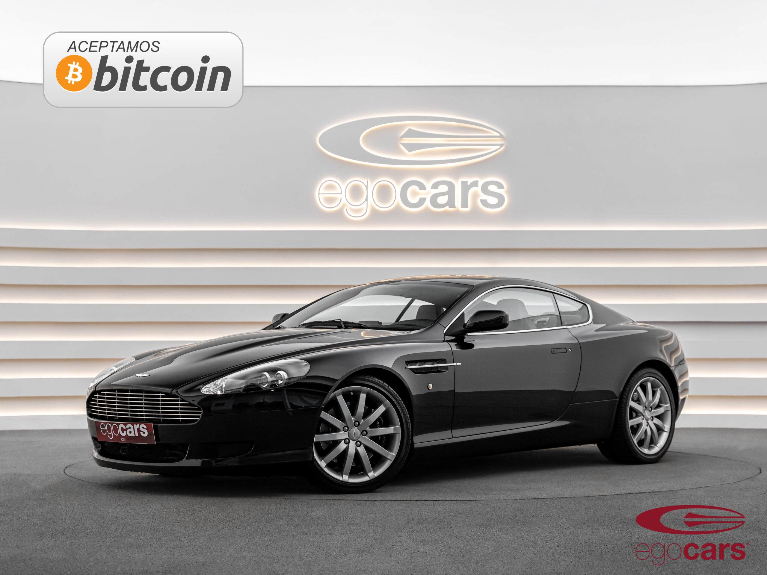 DB9 OBSIDIAN BLACK 1497 EGCOARS_1