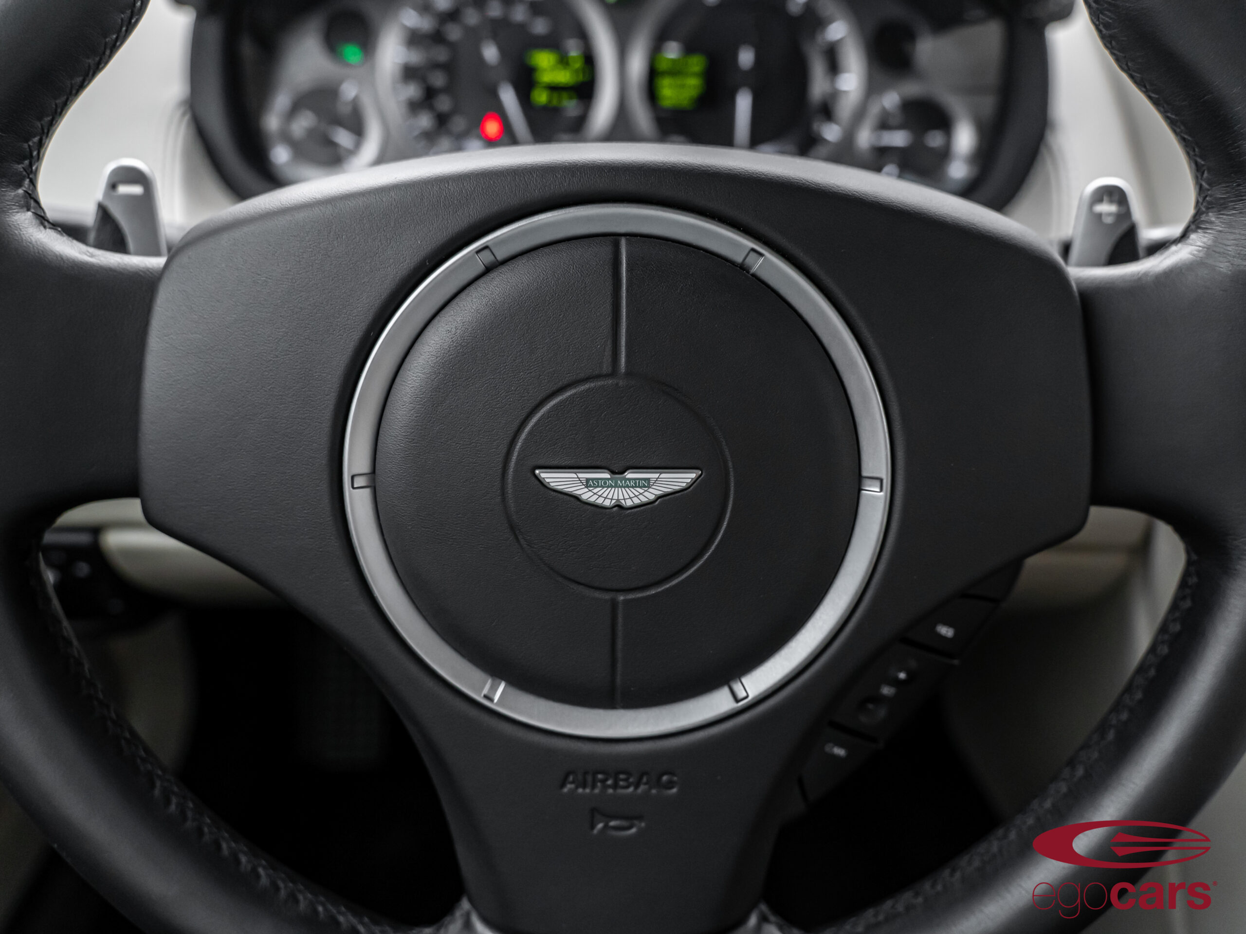 DB9 OBSIDIAN BLACK 1497 EGCOARS_21