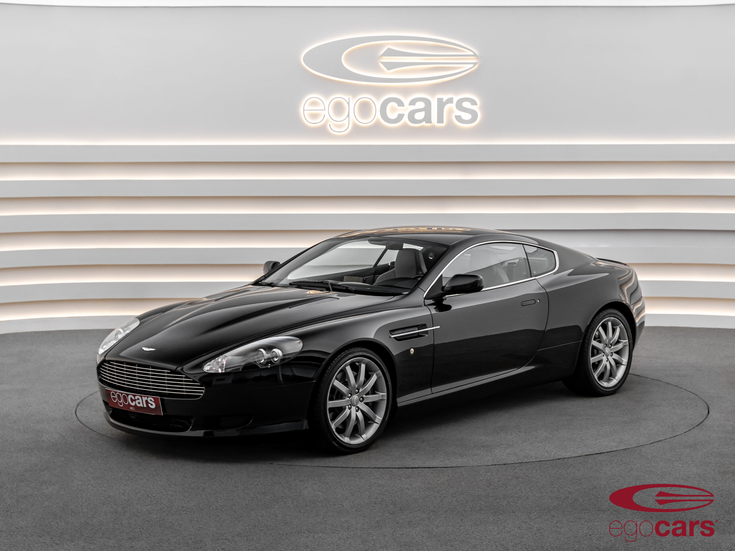 DB9 OBSIDIAN BLACK 1497 EGCOARS_3